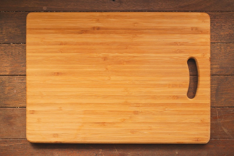 How to care for a wooden cutting board â€